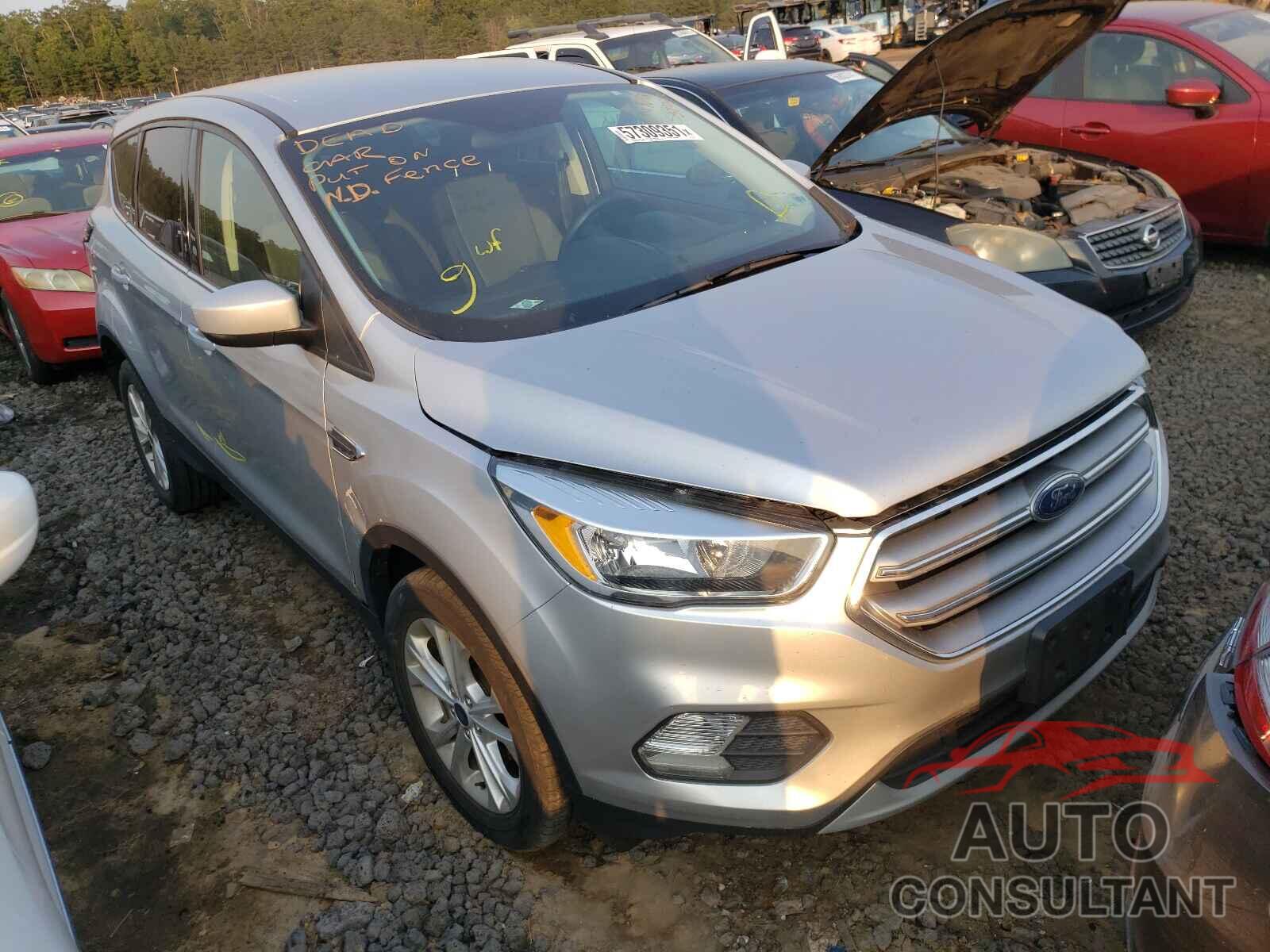 FORD ESCAPE 2017 - 1FMCU0GD1HUE39802
