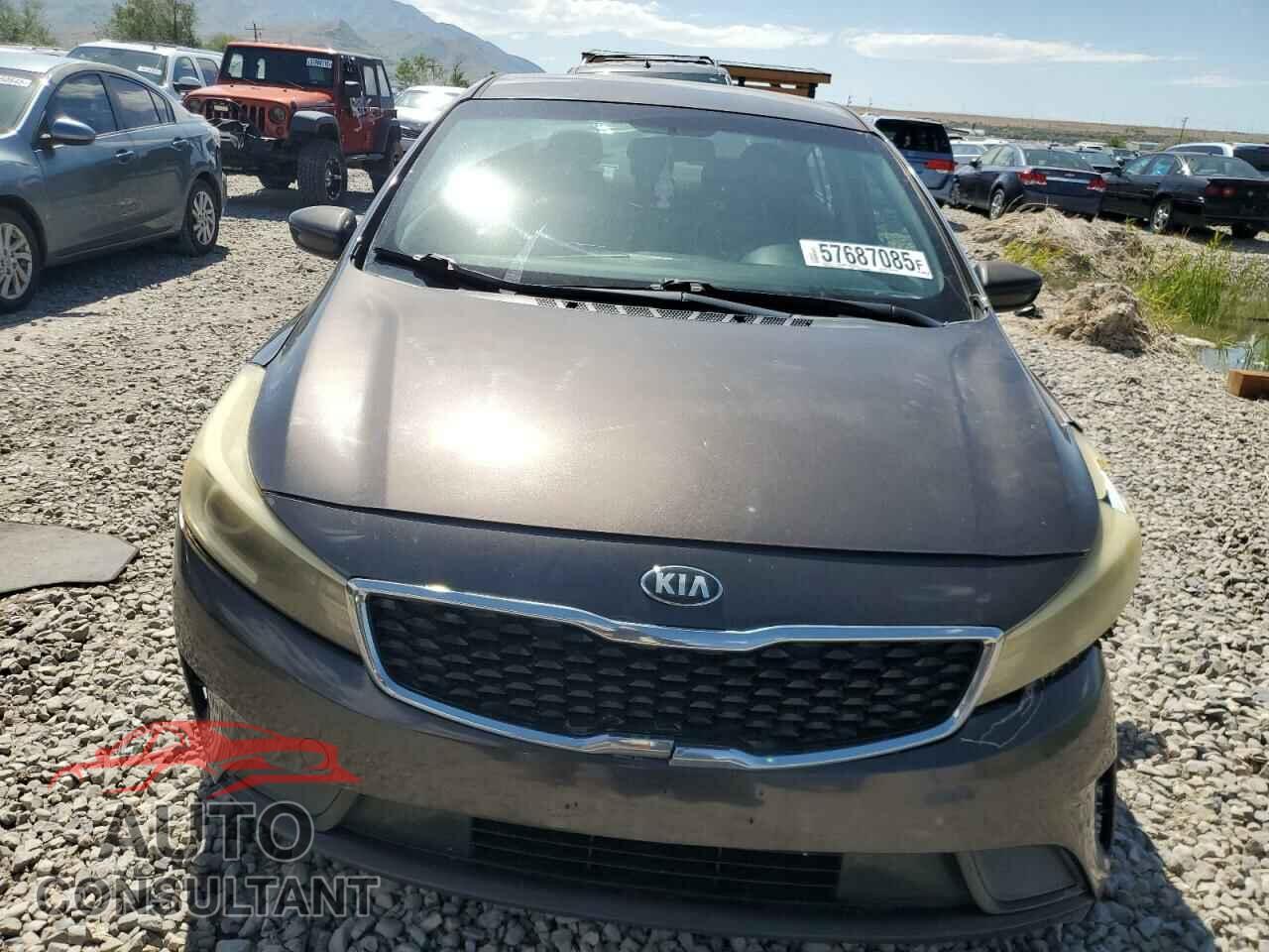 KIA FORTE 2017 - 3KPFK4A76HE037726