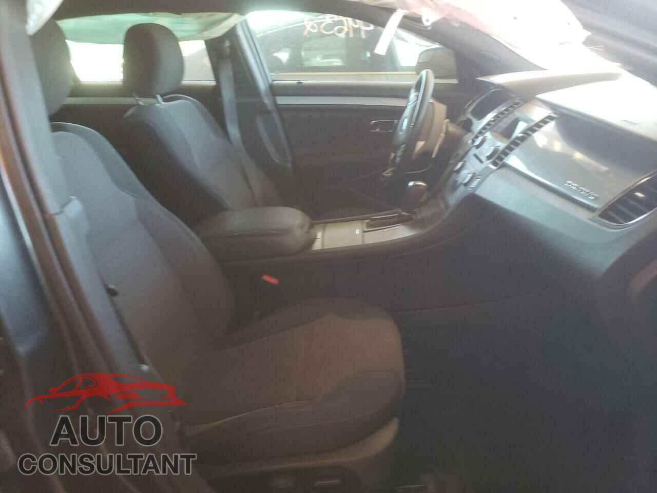 FORD TAURUS 2017 - 1FAHP2E89HG127444