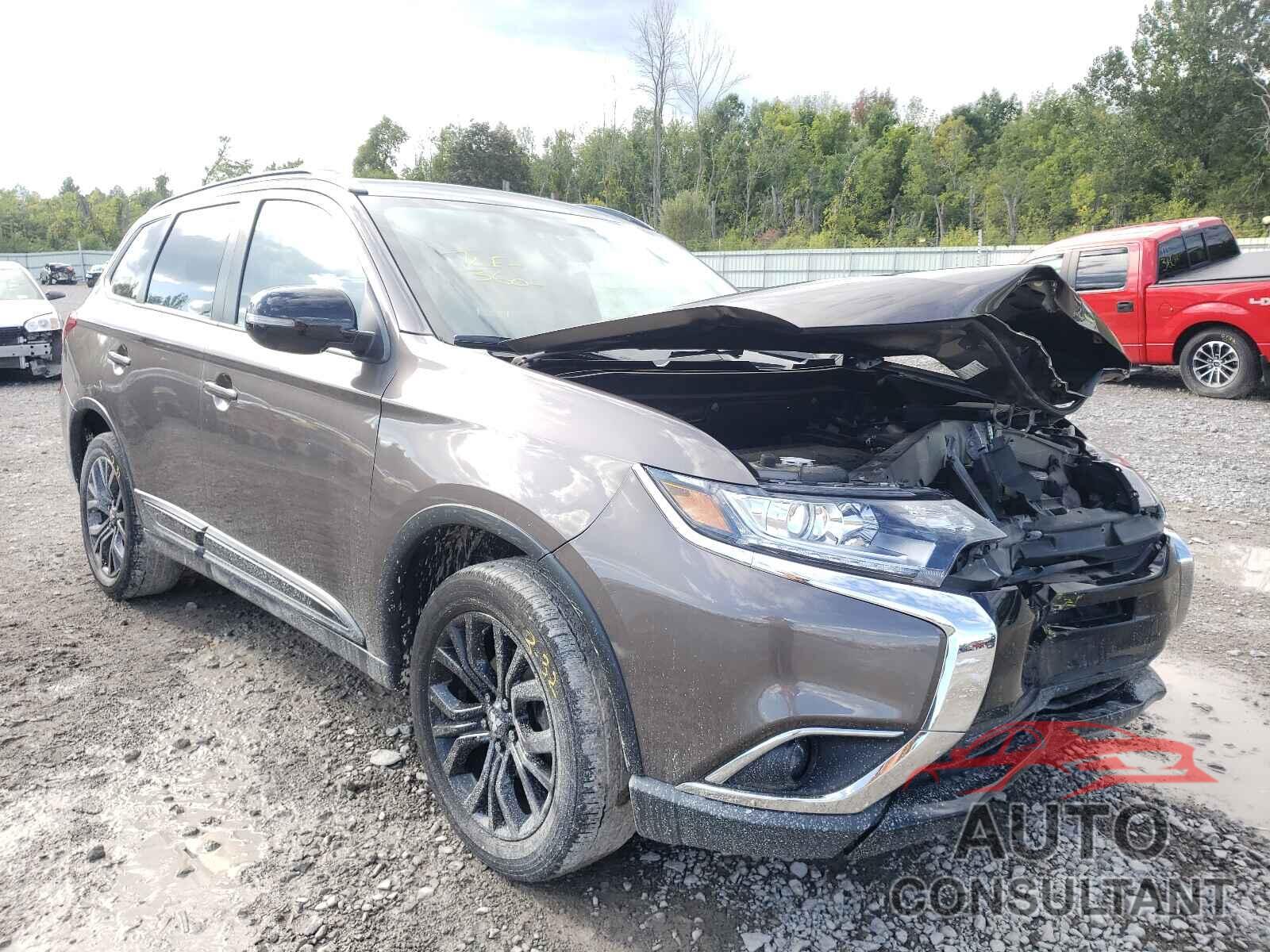 MITSUBISHI OUTLANDER 2018 - JA4AZ3A31JZ022181