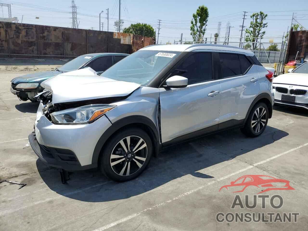 NISSAN KICKS 2018 - 3N1CP5CU1JL520204