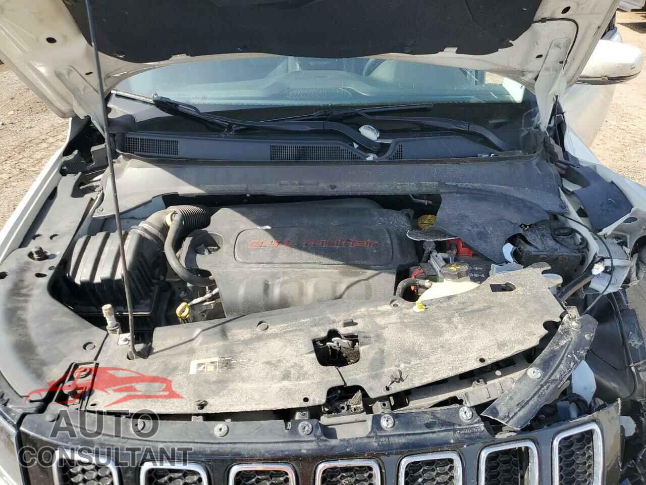 JEEP COMPASS 2019 - 3C4NJDCBXKT648328