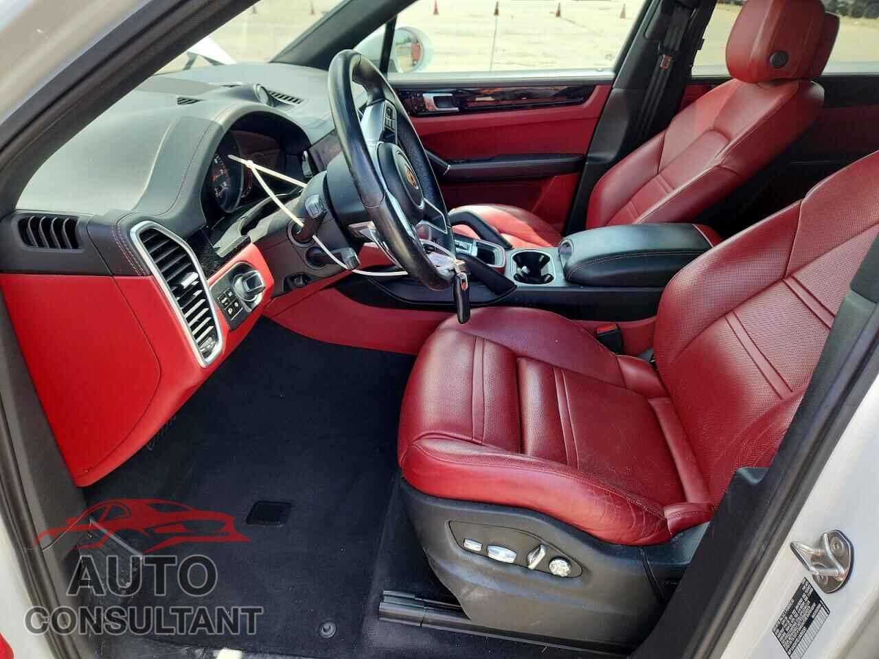 PORSCHE CAYENNE 2020 - WP1AA2AY3LDA05030