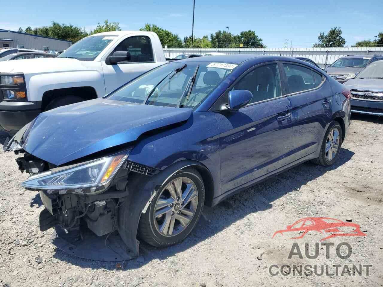 HYUNDAI ELANTRA 2019 - 5NPD84LF3KH435425