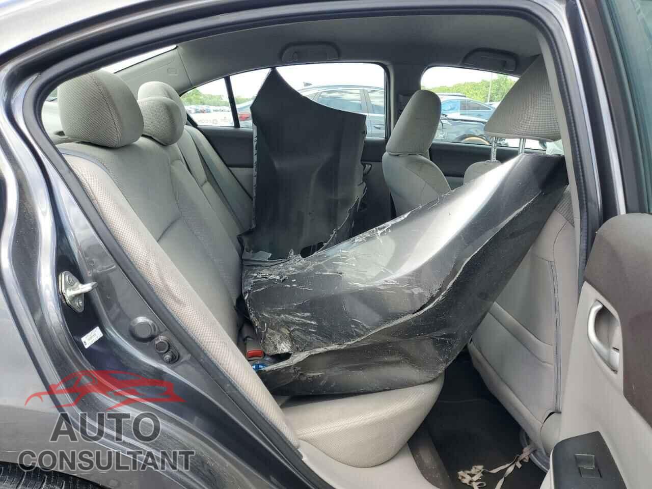 HONDA CIVIC 2012 - 2HGFB2F52CH567363