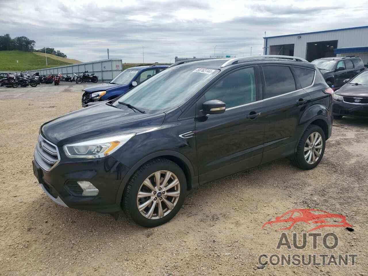 FORD ESCAPE 2017 - 1FMCU9J9XHUA71256