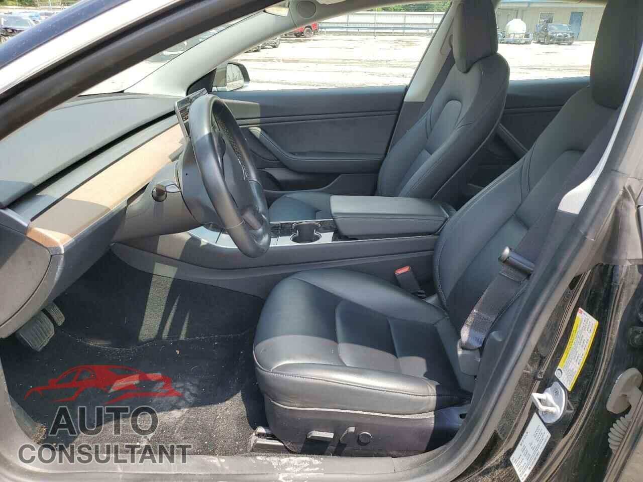 TESLA MODEL 3 2019 - 5YJ3E1EB3KF199810