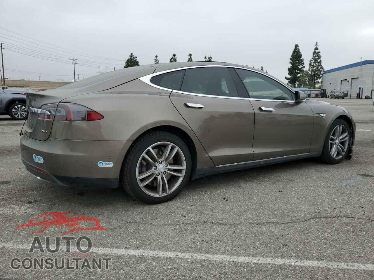 TESLA MODEL S 2015 - 5YJSA1S27FF095046