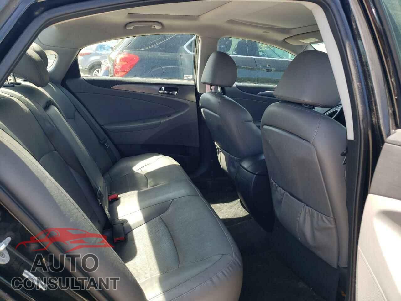 HYUNDAI SONATA 2014 - KMHEC4A45EA110643