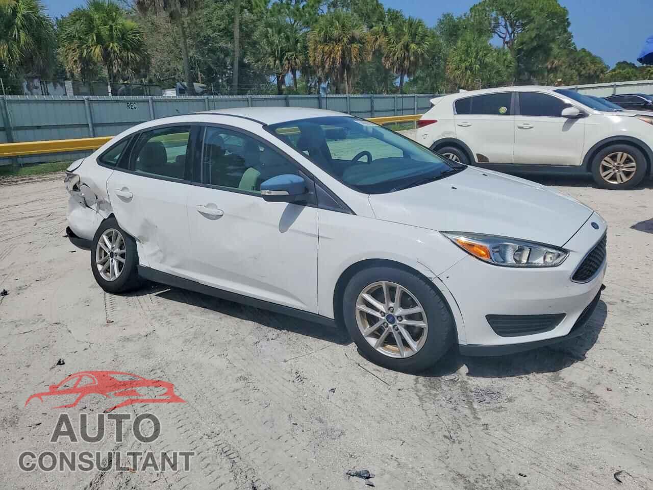 FORD FOCUS 2017 - 1FADP3F27HL256711