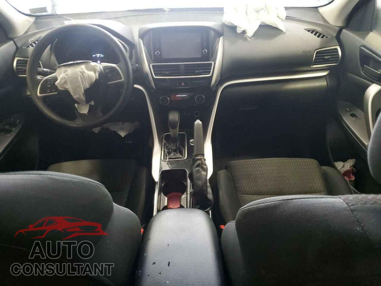 MITSUBISHI ECLIPSE 2019 - JA4AT3AA7KZ033073