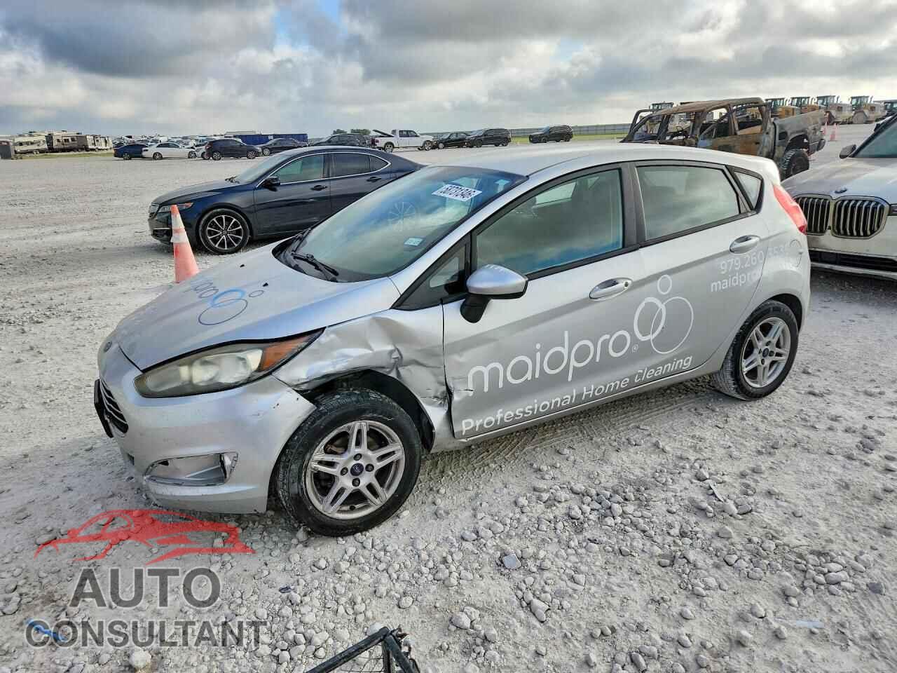 FORD FIESTA 2017 - 3FADP4EJ9HM132002