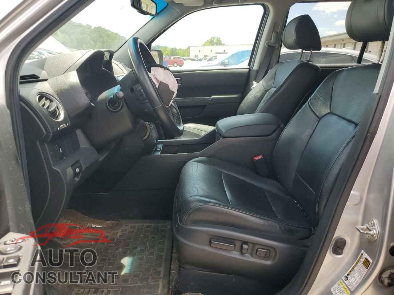 HONDA PILOT 2013 - 5FNYF4H56DB049087