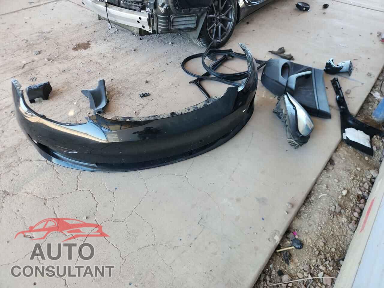 TESLA MODEL 3 2019 - 5YJ3E1EA2KF306739