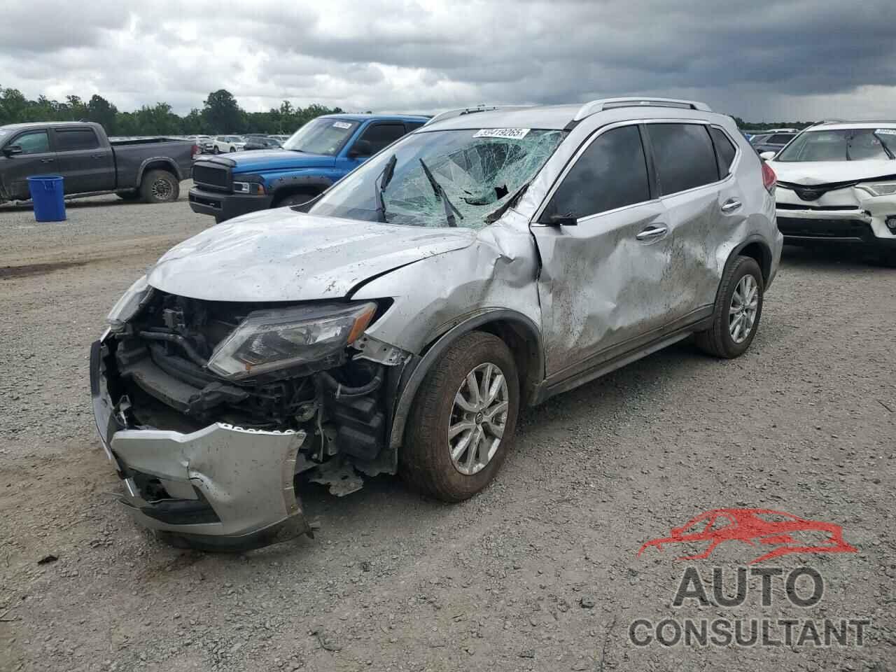 NISSAN ROGUE 2018 - KNMAT2MT8JP523304
