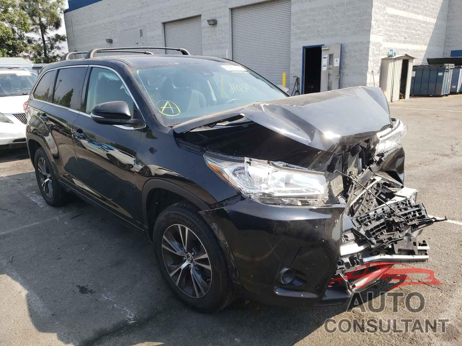 TOYOTA HIGHLANDER 2018 - 5TDZARFH6JS038160