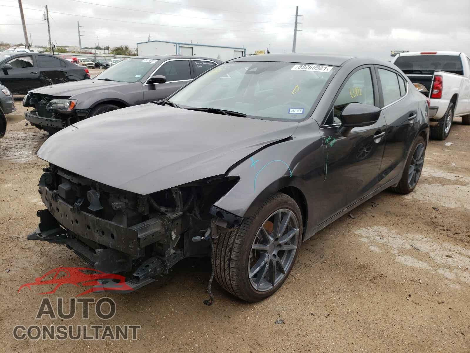 MAZDA 3 2017 - 3MZBN1V7XHM130122