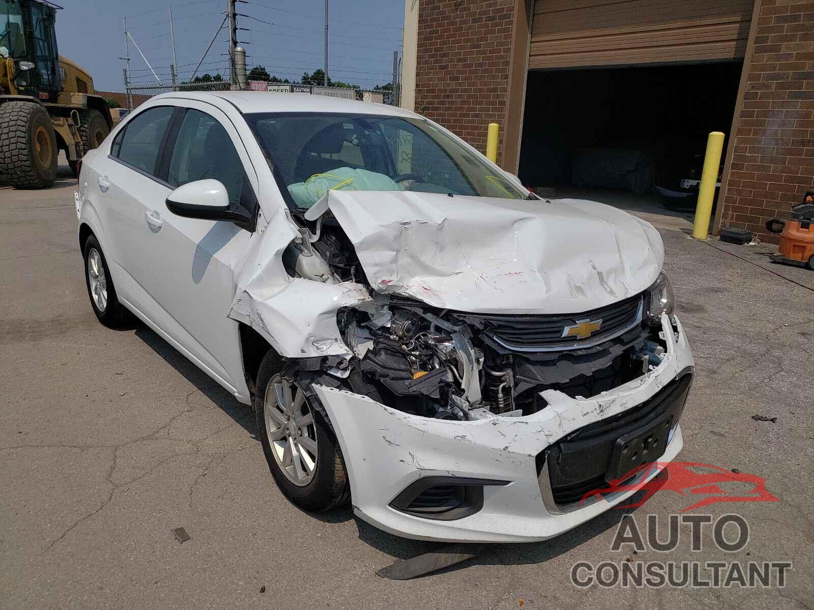 CHEVROLET SONIC 2017 - 1G1JD5SH1H4176271