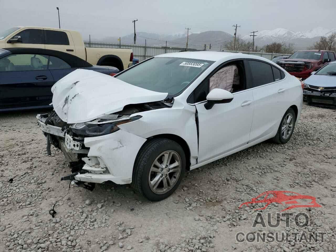 CHEVROLET CRUZE 2017 - 1G1BE5SM9H7256642
