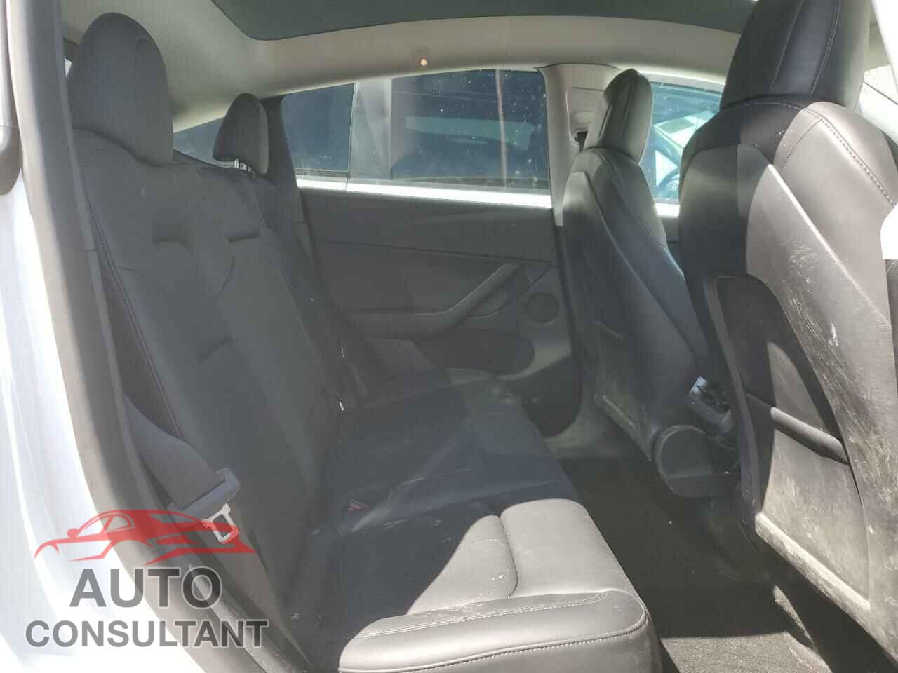 TESLA MODEL Y 2022 - 7SAYGDEE6NF358564