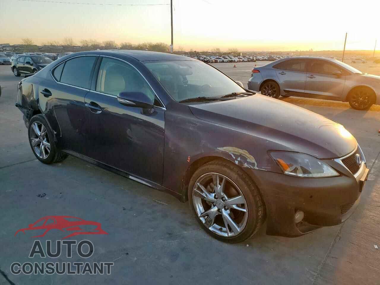 LEXUS IS 2011 - JTHBF5C28B5129870