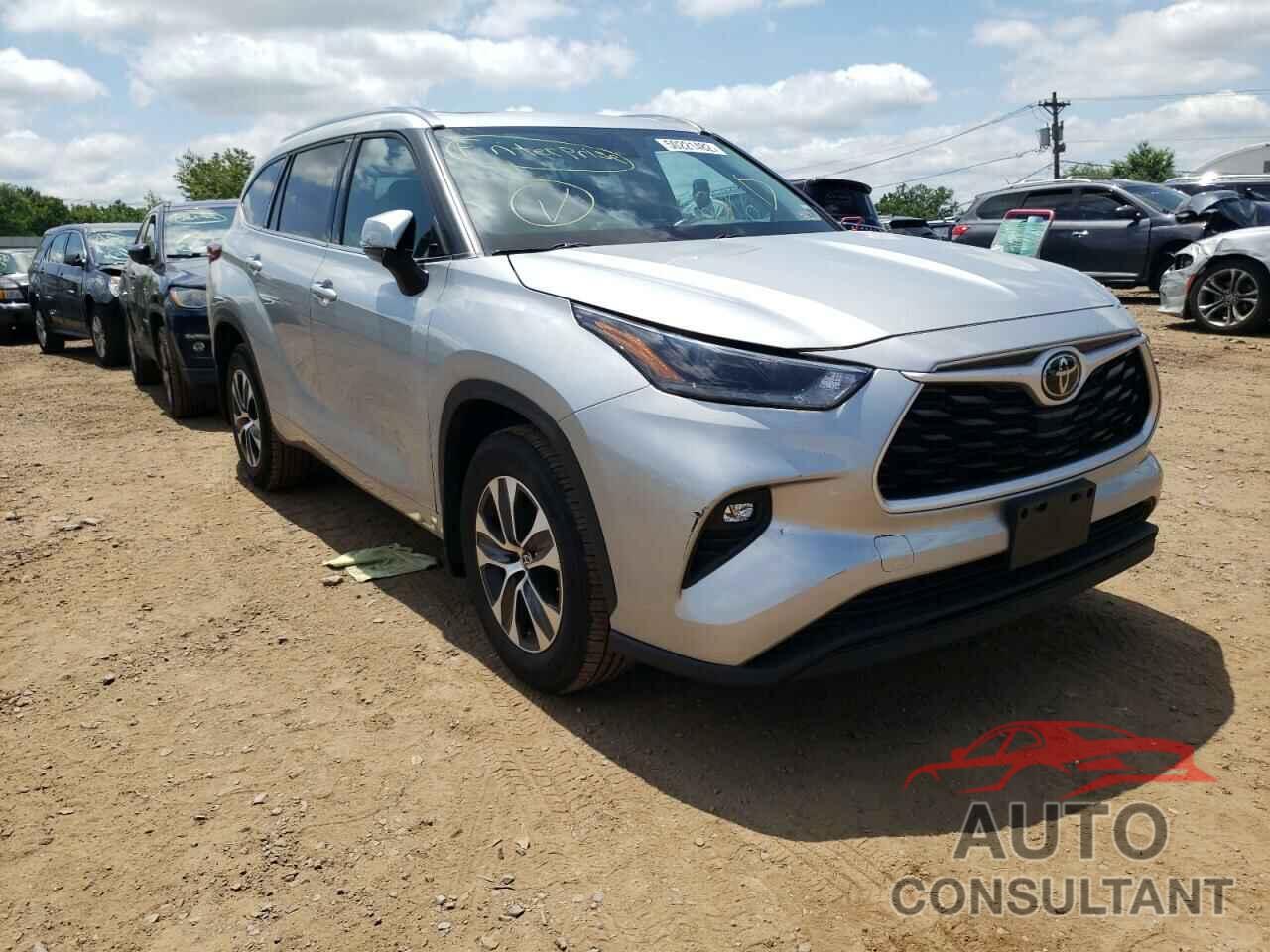 TOYOTA HIGHLANDER 2021 - 5TDGZRBHXMS526098