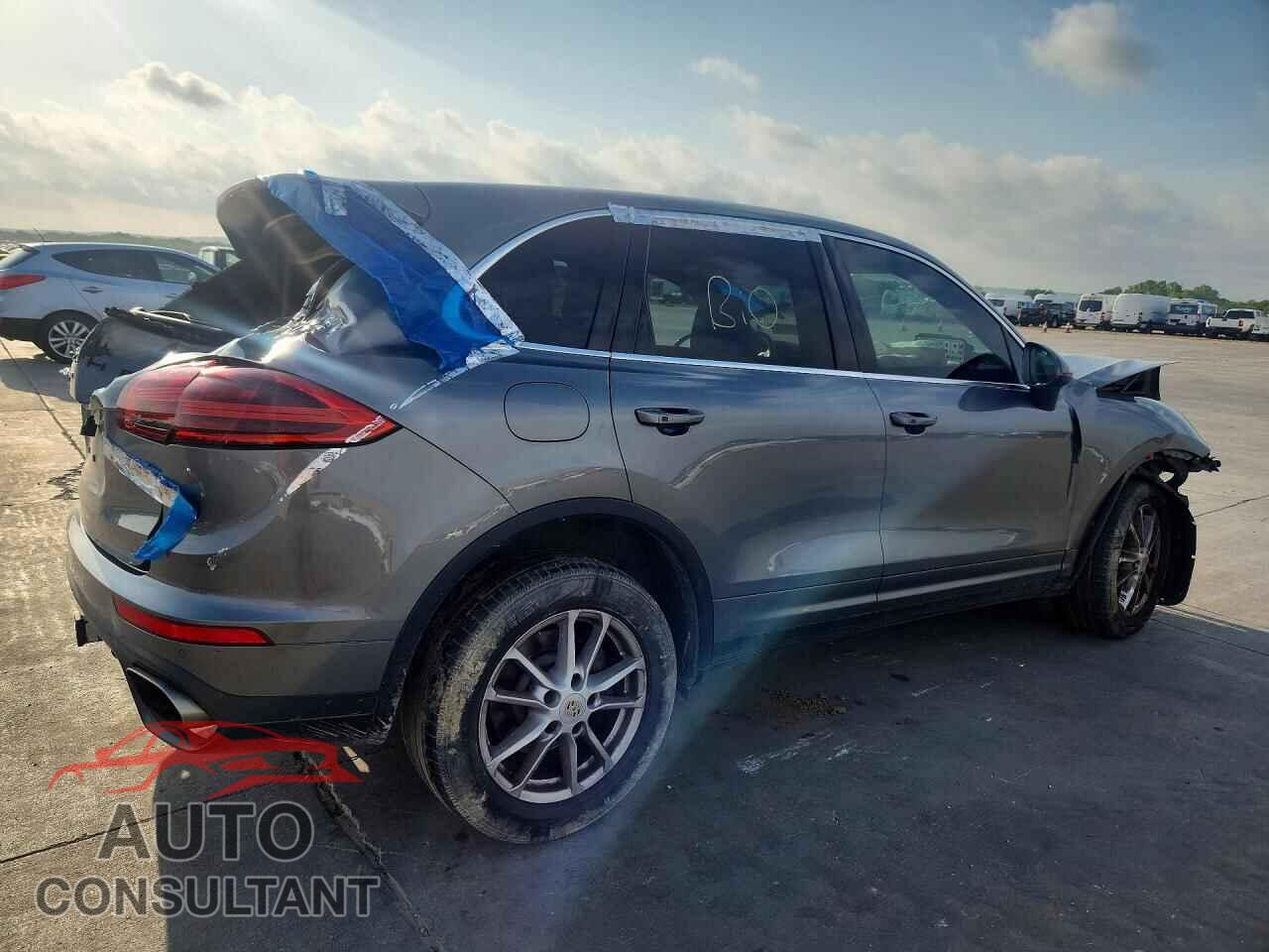 PORSCHE CAYENNE 2016 - WP1AA2A20GLA11150