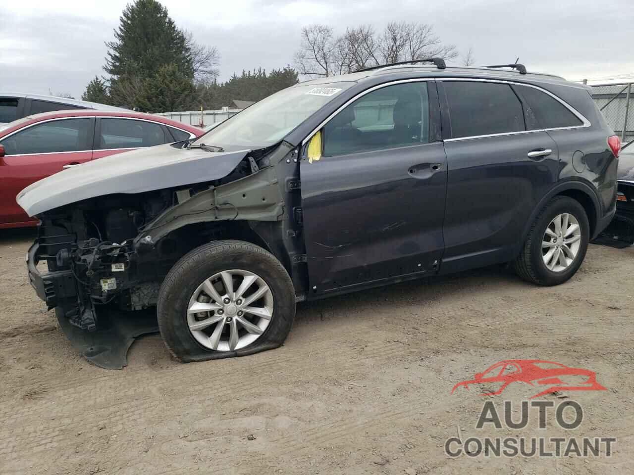 KIA SORENTO 2017 - 5XYPG4A32HG213225