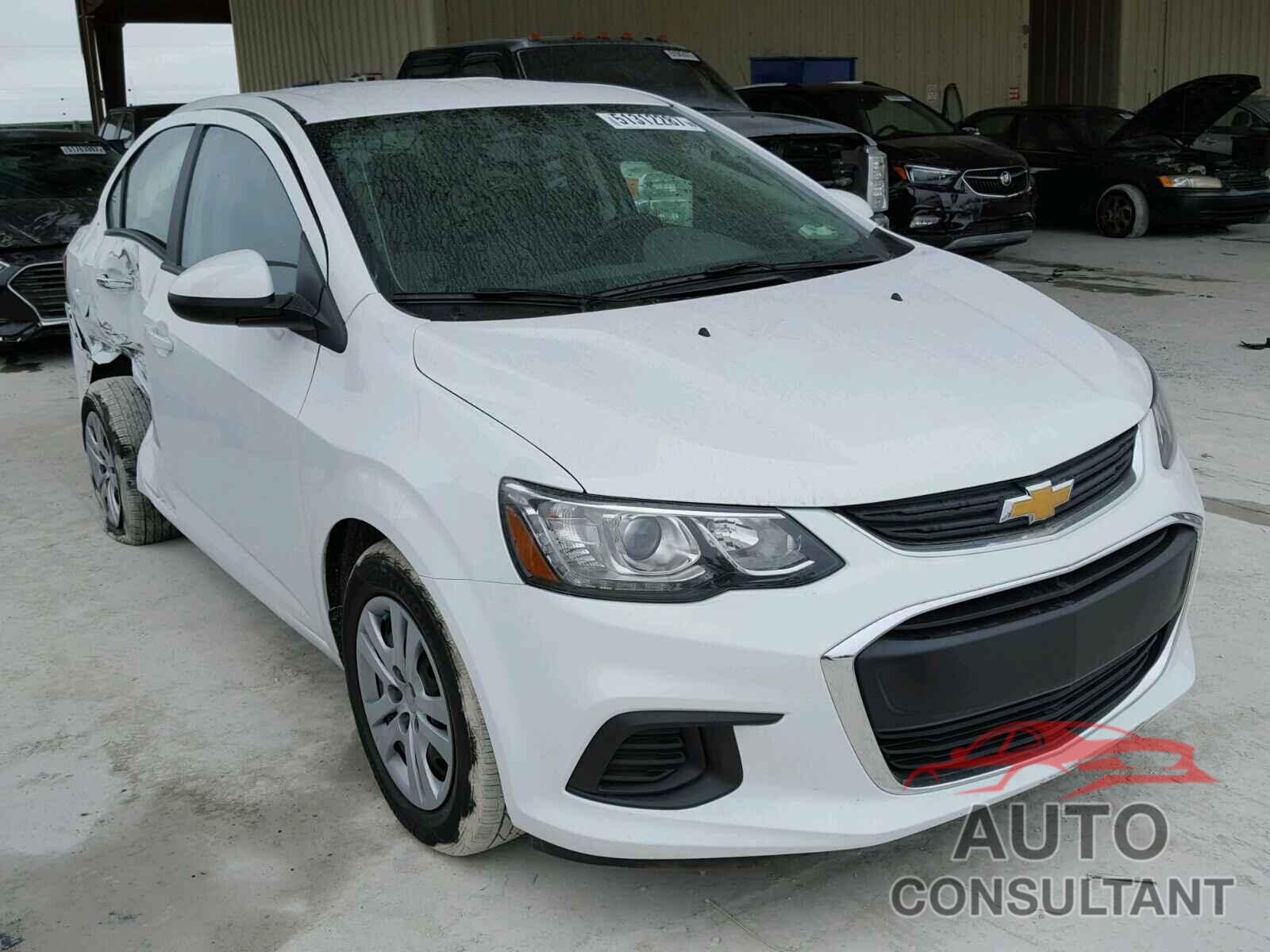 CHEVROLET SONIC 2017 - 1G1JB5SH1H4149545