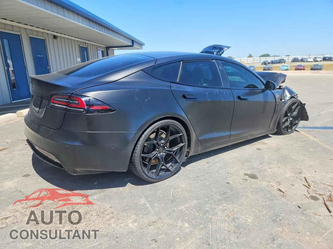 TESLA MODEL S 2023 - 5YJSA1E50PF498454