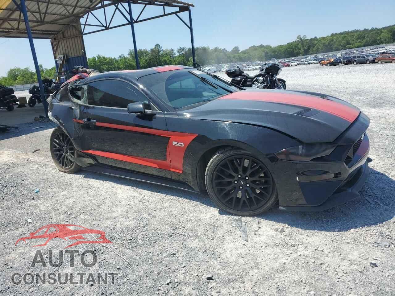 FORD MUSTANG 2018 - 1FA6P8CF4J5120690