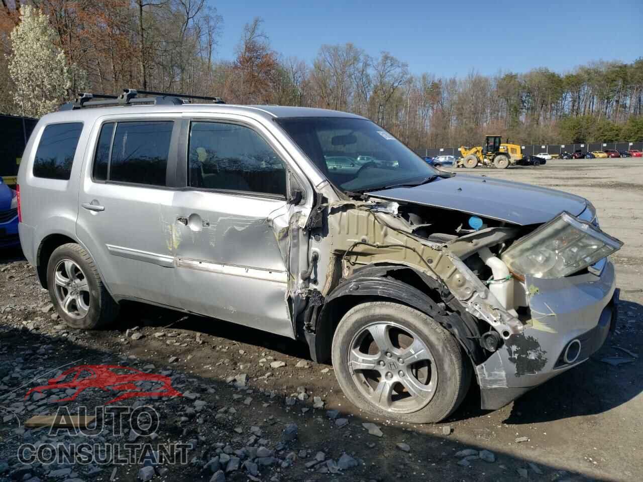 HONDA PILOT 2015 - 5FNYF3H44FB031983