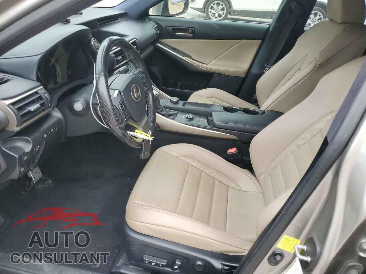 LEXUS IS 2017 - JTHBA1D24H5044703