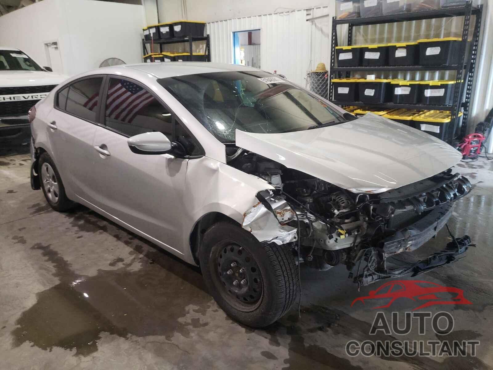 KIA FORTE 2018 - 3KPFK4A78JE249470