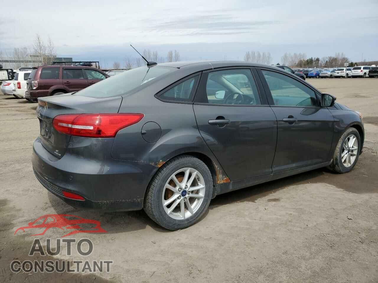 FORD FOCUS 2015 - 1FADP3F22FL358978