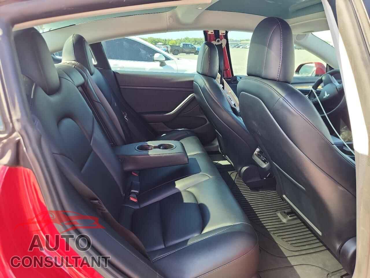 TESLA MODEL 3 2021 - 5YJ3E1EA9MF976338
