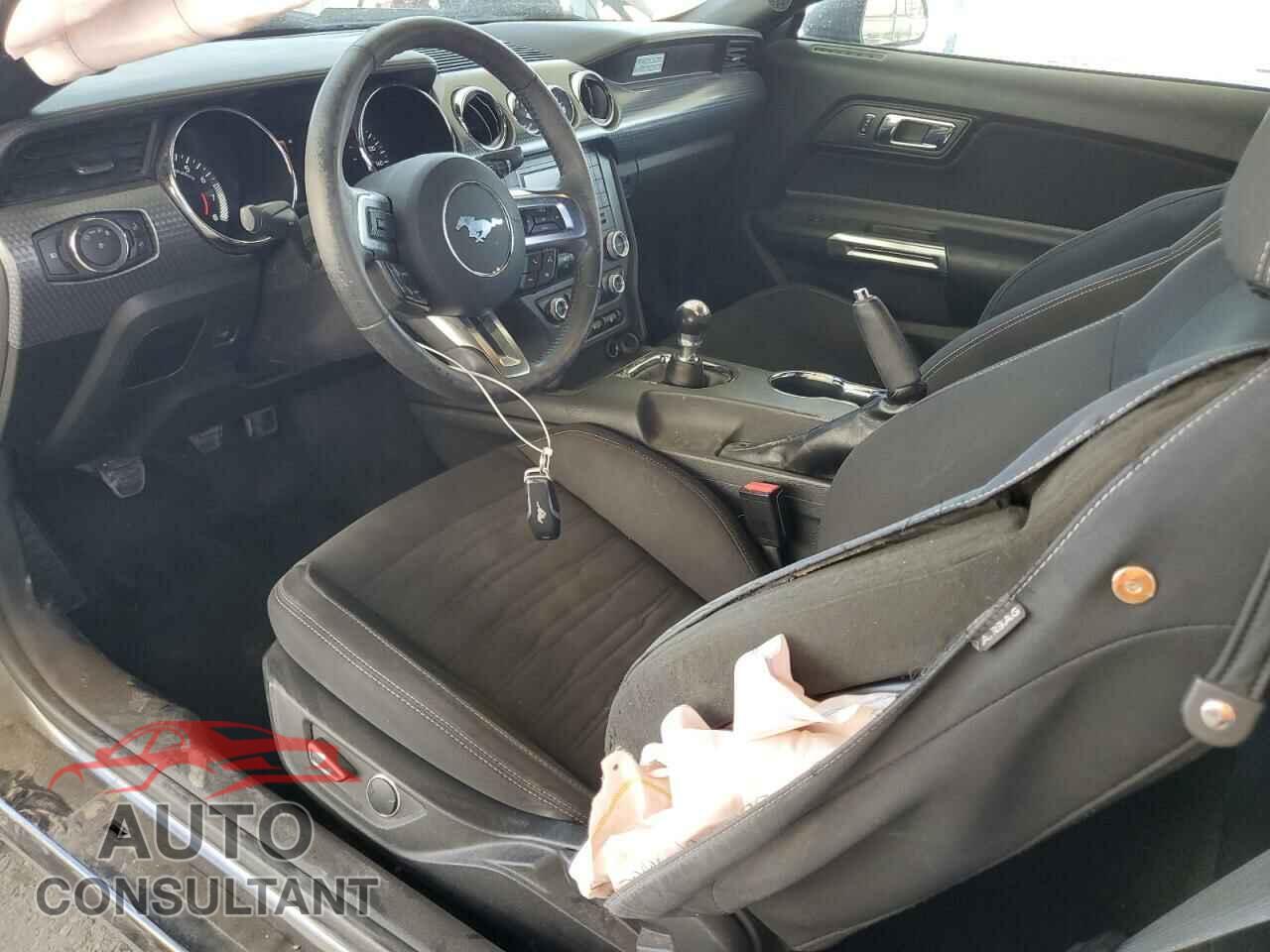 FORD MUSTANG 2017 - 1FA6P8CFXH5276484