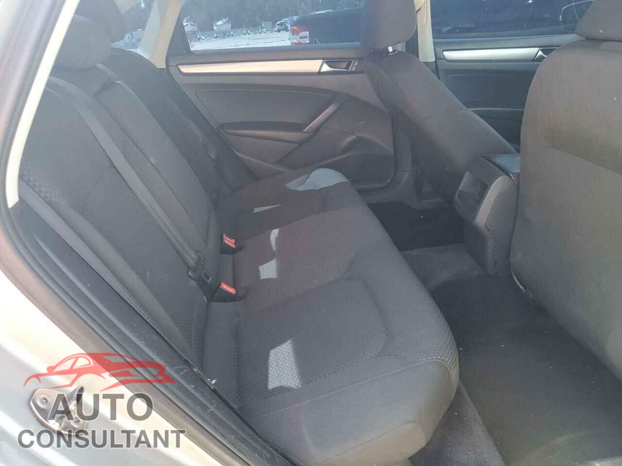 VOLKSWAGEN PASSAT 2014 - 1VWAP7A36EC004610