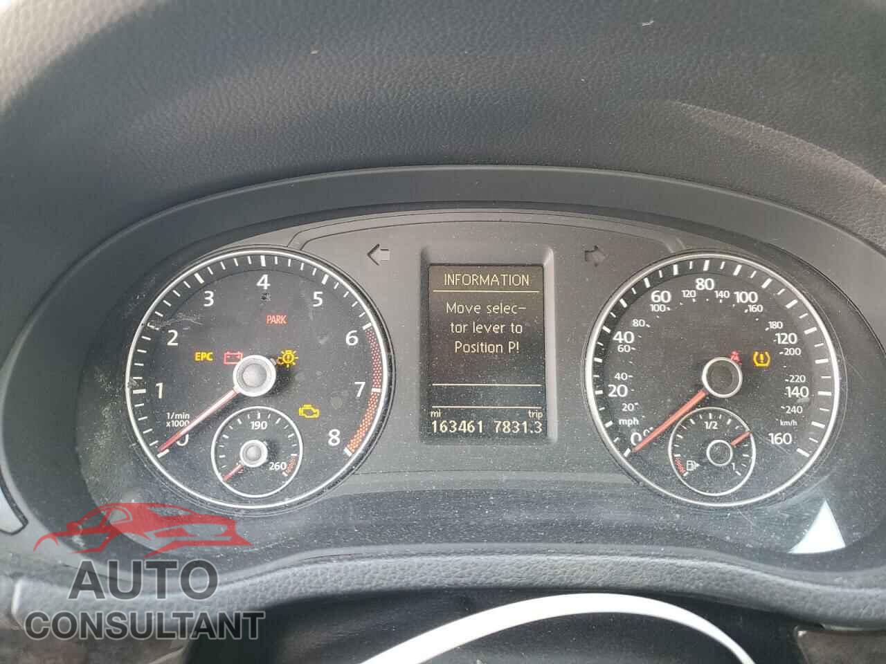 VOLKSWAGEN PASSAT 2014 - 1VWCT7A39EC004525