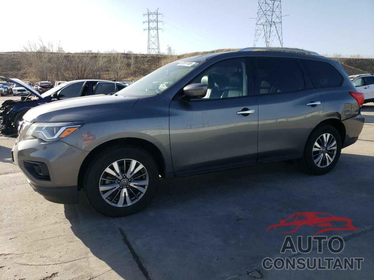 NISSAN PATHFINDER 2019 - 5N1DR2MM5KC637396