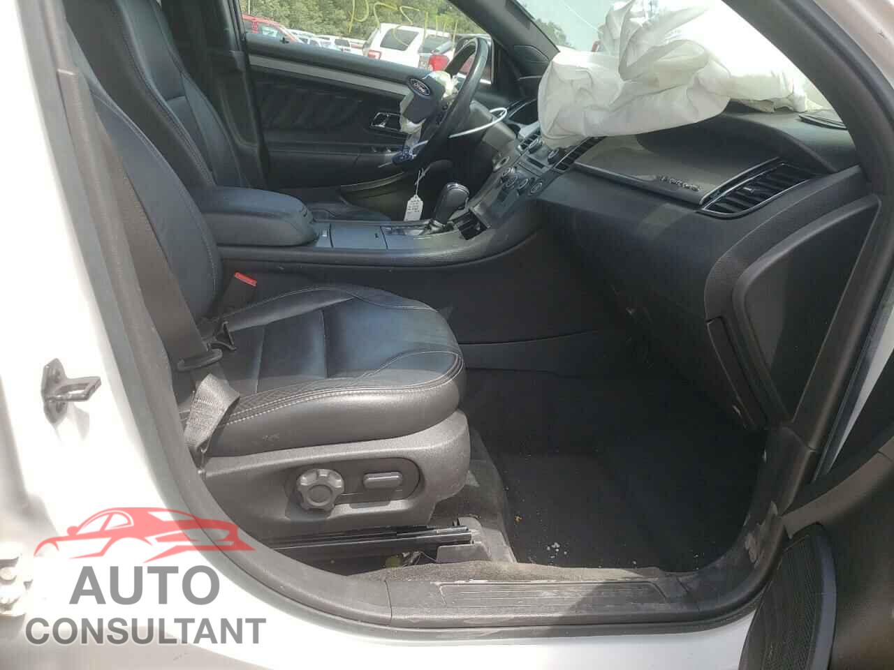 FORD TAURUS 2016 - 1FAHP2E85GG121901