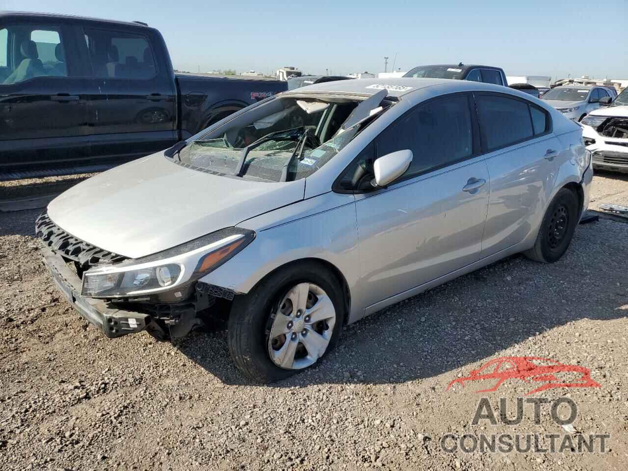 KIA FORTE 2018 - 3KPFK4A71JE241145