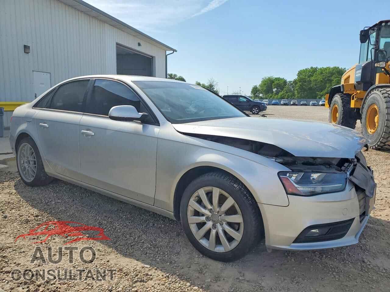 AUDI A4 2013 - WAUBFAFL8DN044090