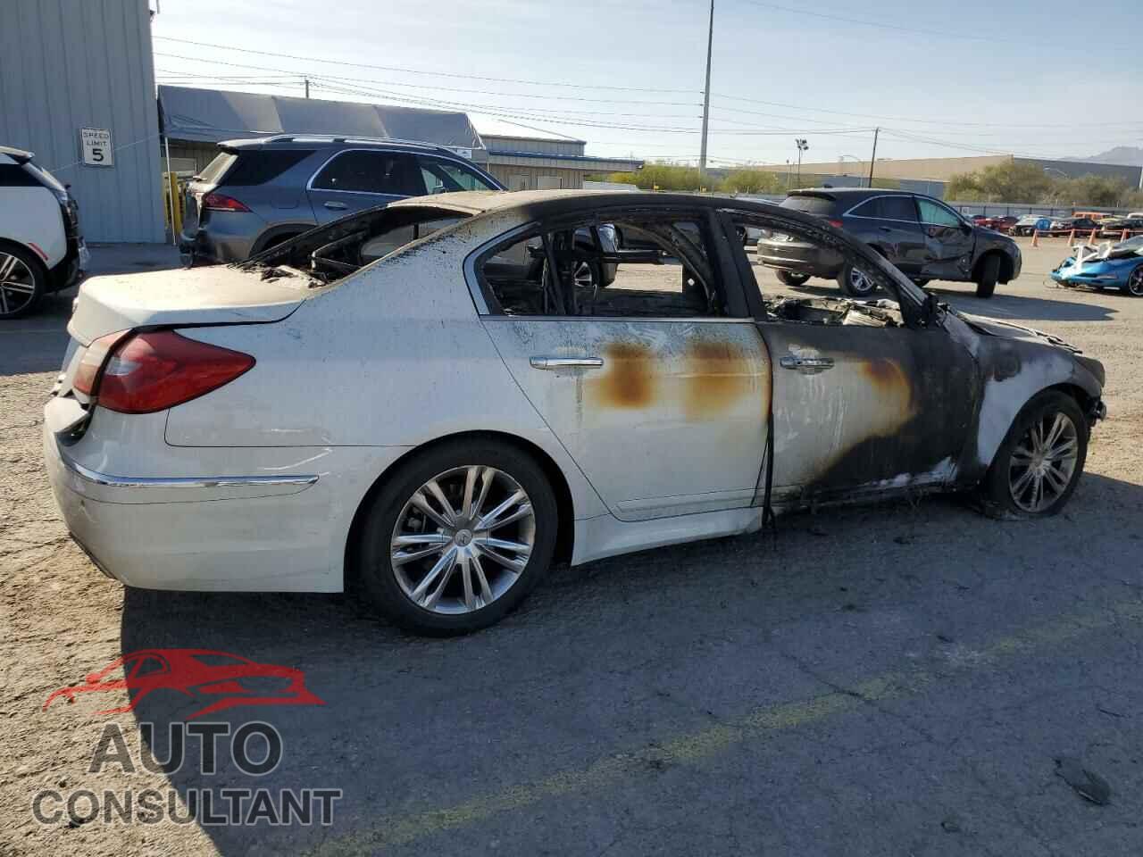 HYUNDAI GENESIS 2012 - KMHGC4DD7CU151663