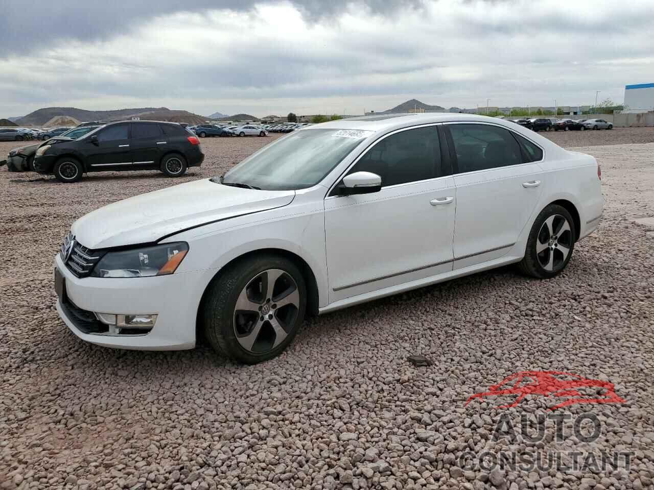 VOLKSWAGEN PASSAT 2013 - 1VWCH7A38DC028878