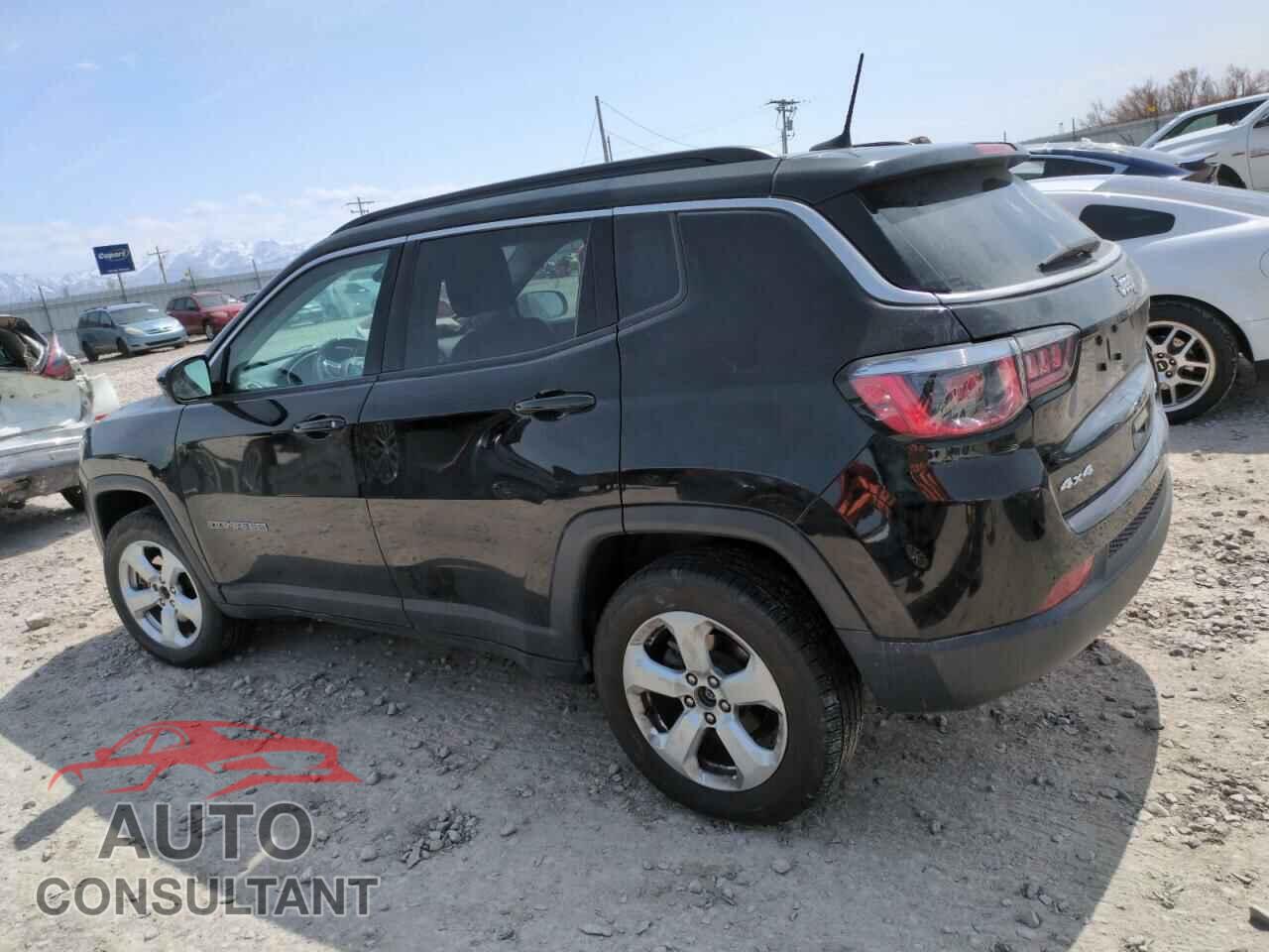 JEEP COMPASS 2018 - 3C4NJDBB0JT223409