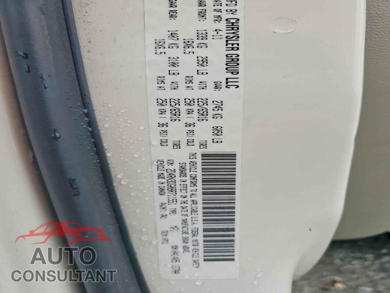 DODGE CARAVAN 2011 - 2D4RN3DG0BR711551