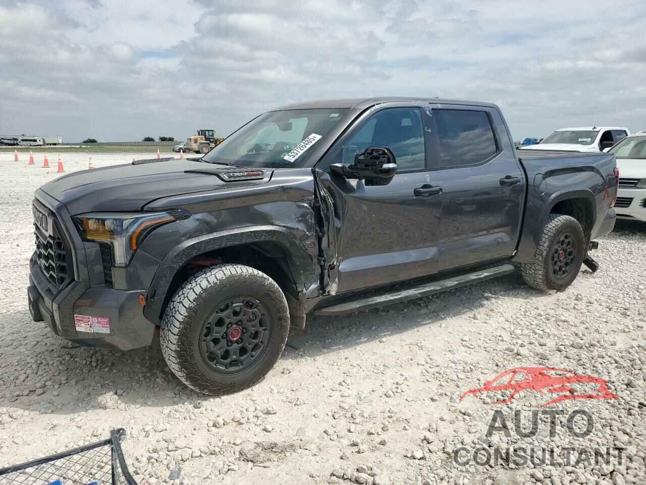 TOYOTA TUNDRA 2024 - 5TFPC5DBXRX052870