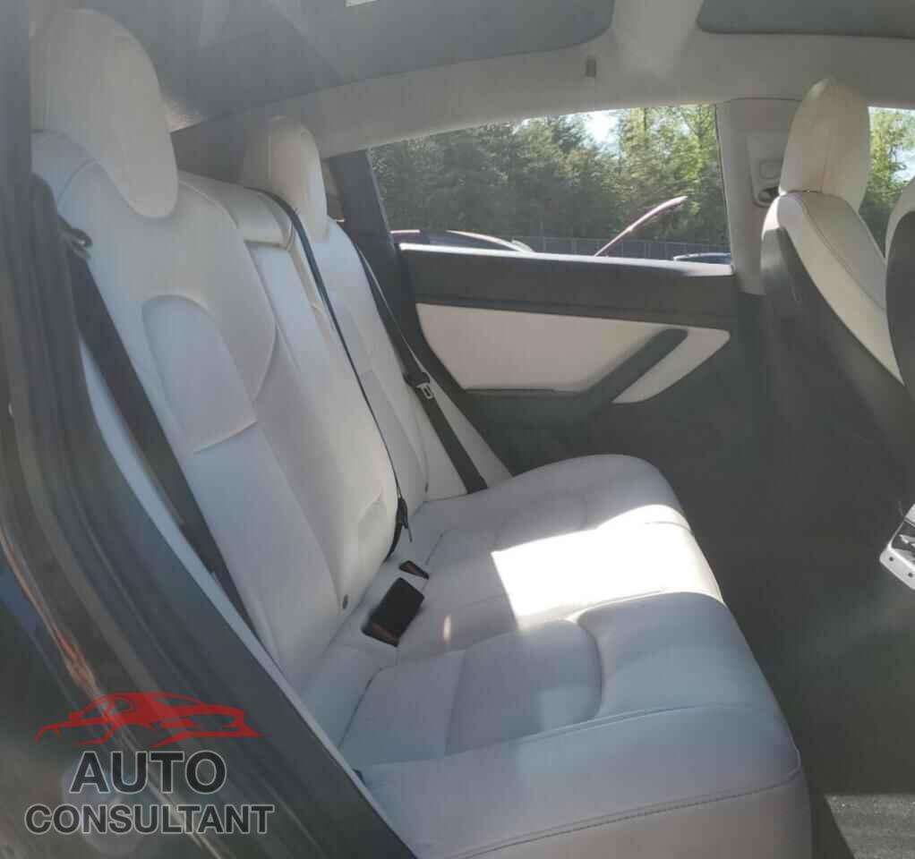 TESLA MODEL 3 2020 - 5YJ3E1EA8LF591013