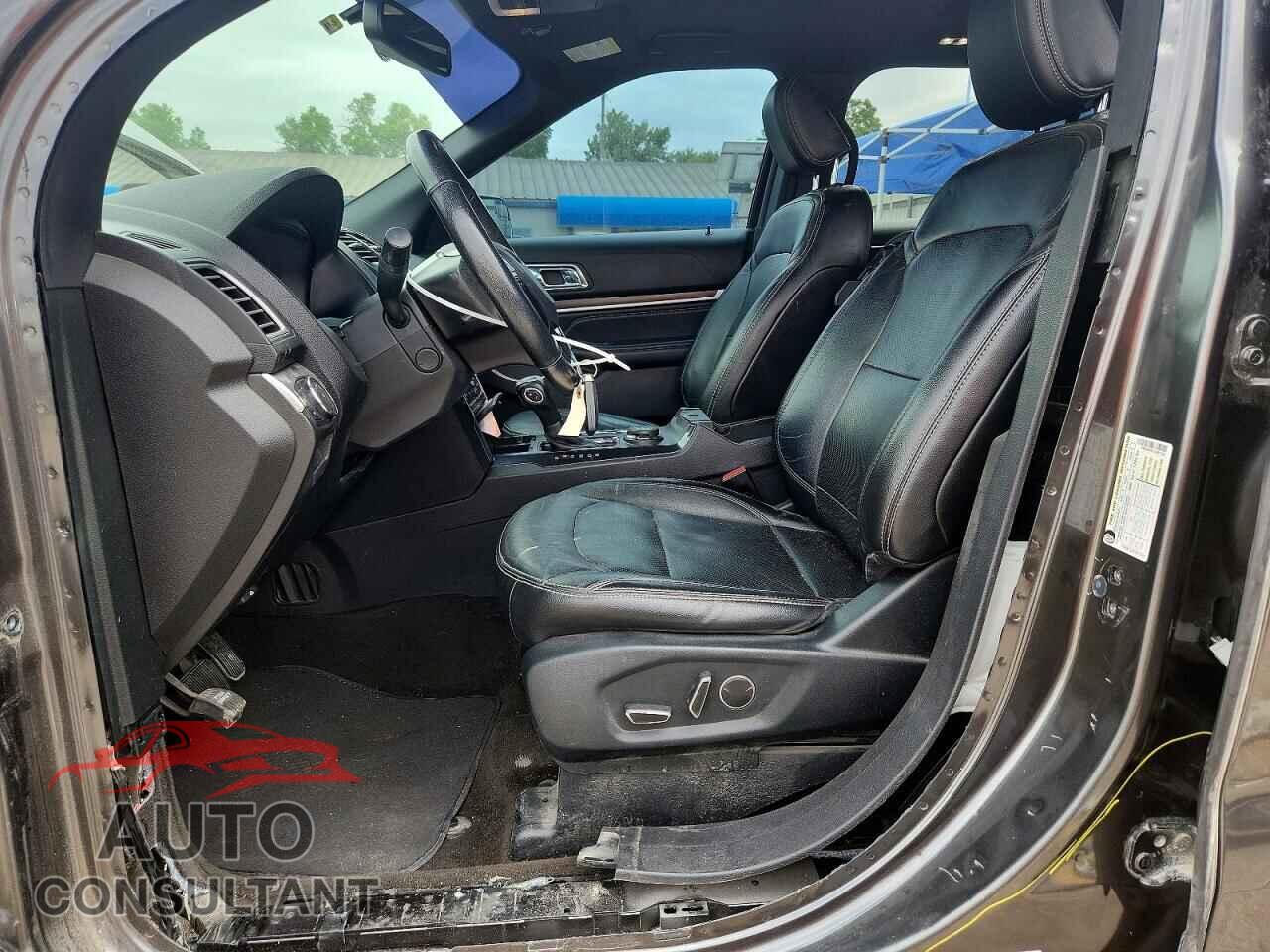 FORD EXPLORER 2018 - 1FM5K8F87JGB91500